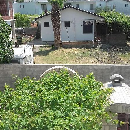 Apartments Avdic Сутоморе Екстер'єр фото